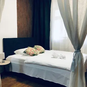  Apartment Luxury Zelny Trh 11