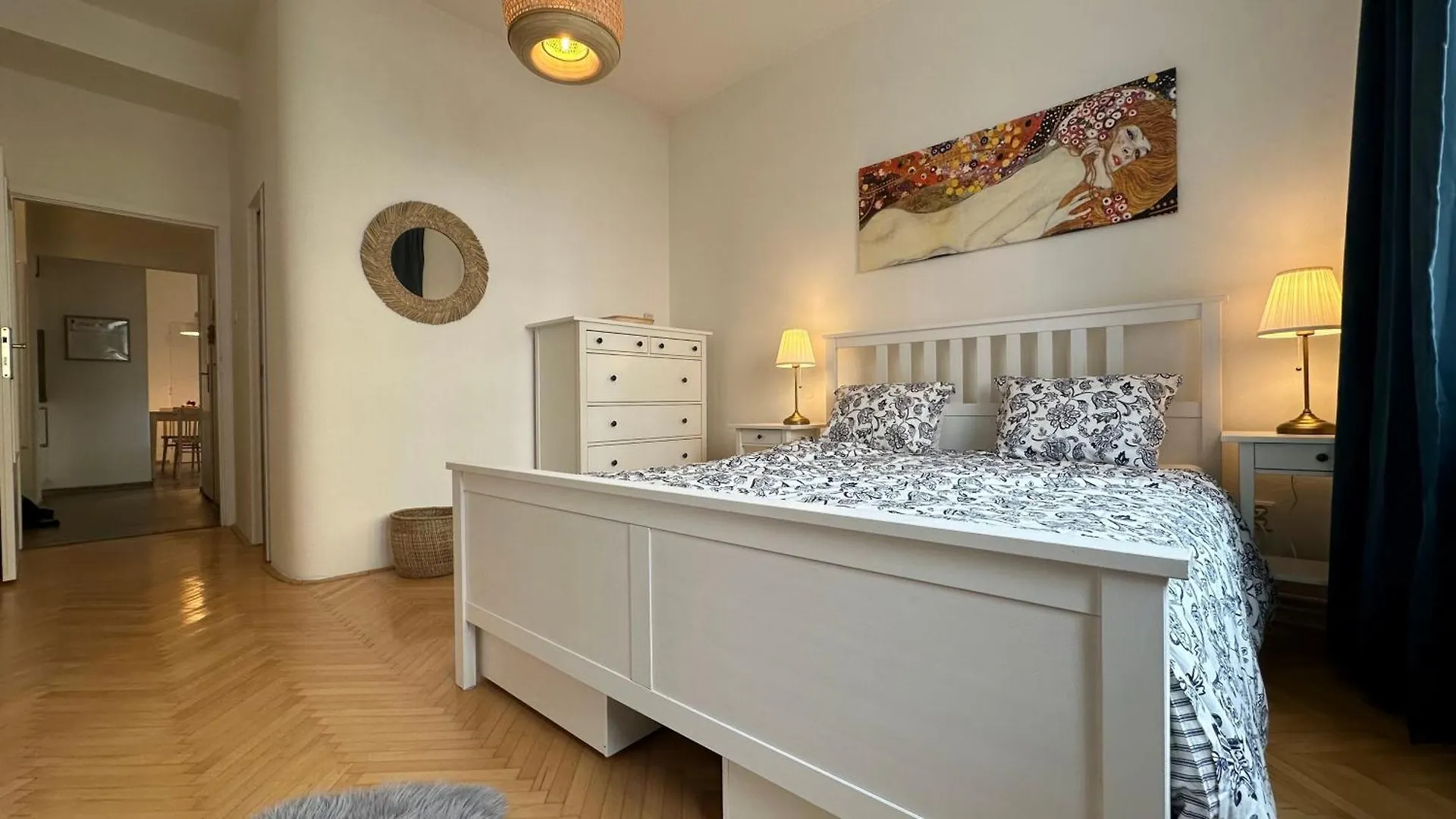 Apartman S Balkonem U Parku & 15 Minut Do Centra Brno Apartment