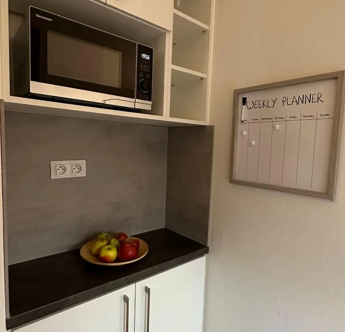 Apartman S Balkonem U Parku & 15 Minut Do Centra Brno
